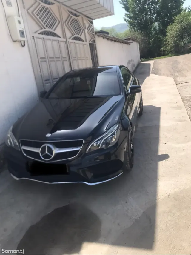 Mercedes-Benz E class 2014 · 3.0 AT