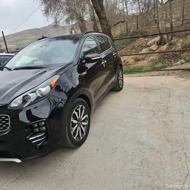 Kia Sportage 2018 · 2.0 AT