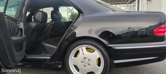 Mercedes-Benz E class 2002 · 2.8 AT