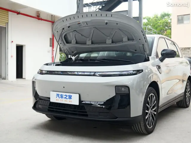 Leapmotor B10 2025 · AT