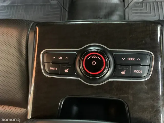 Kia K7 2013 · 2.4 AT