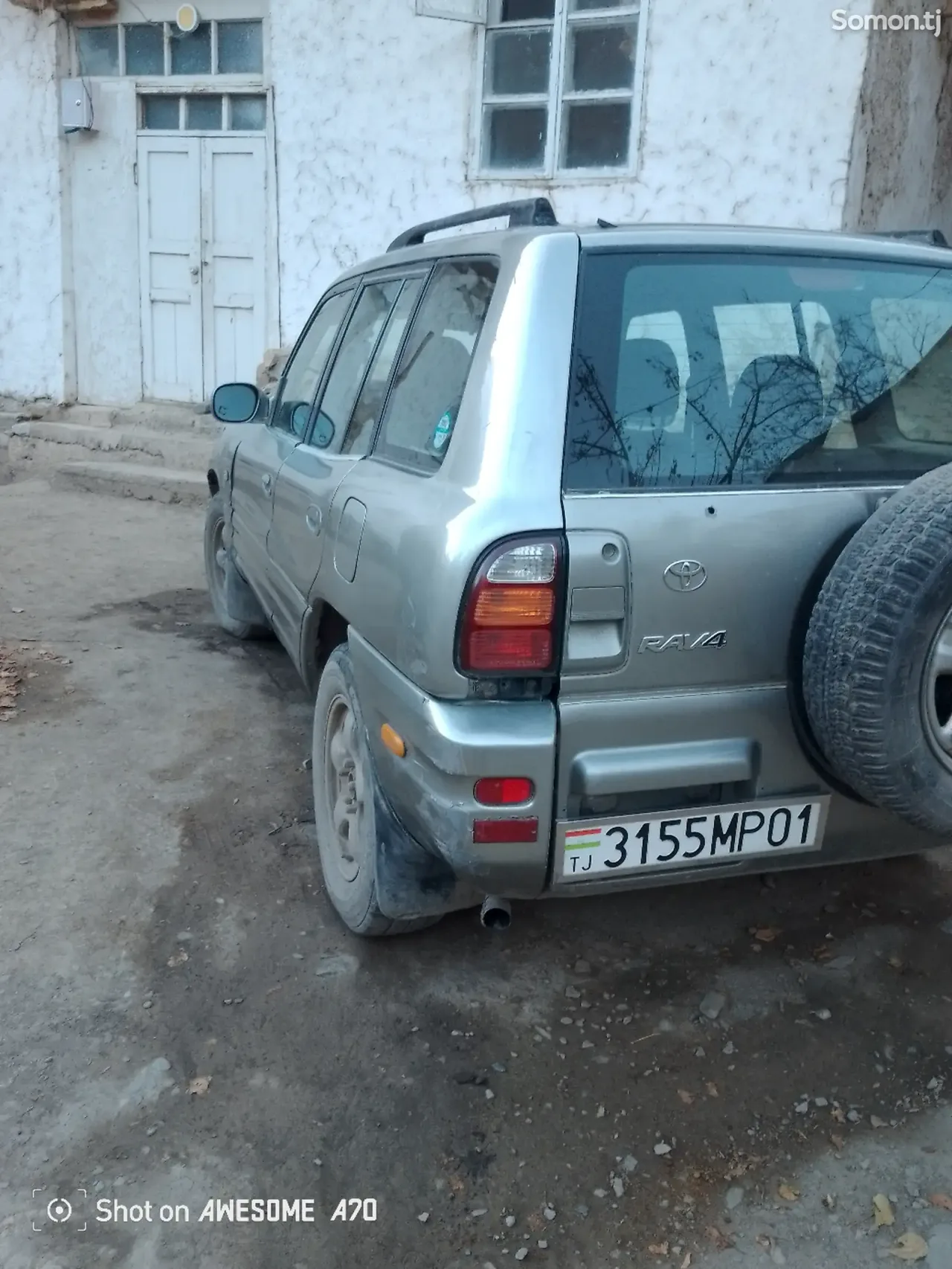 Toyota RAV 4 1999 · 2.4 MT