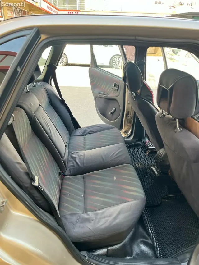 Opel Astra F 1997 · 1.6 MT