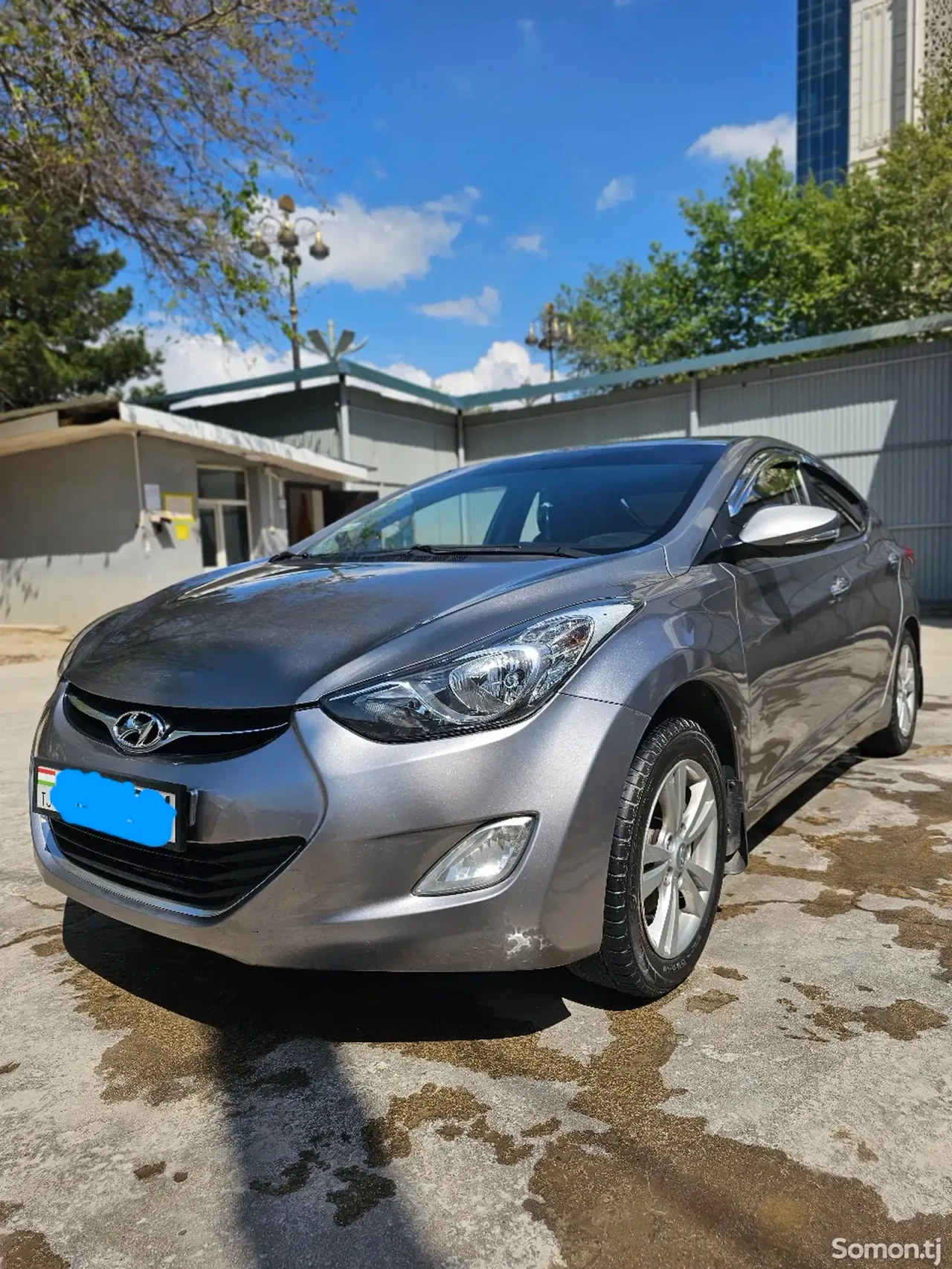 Hyundai Avante 2012 · 1.6 AT