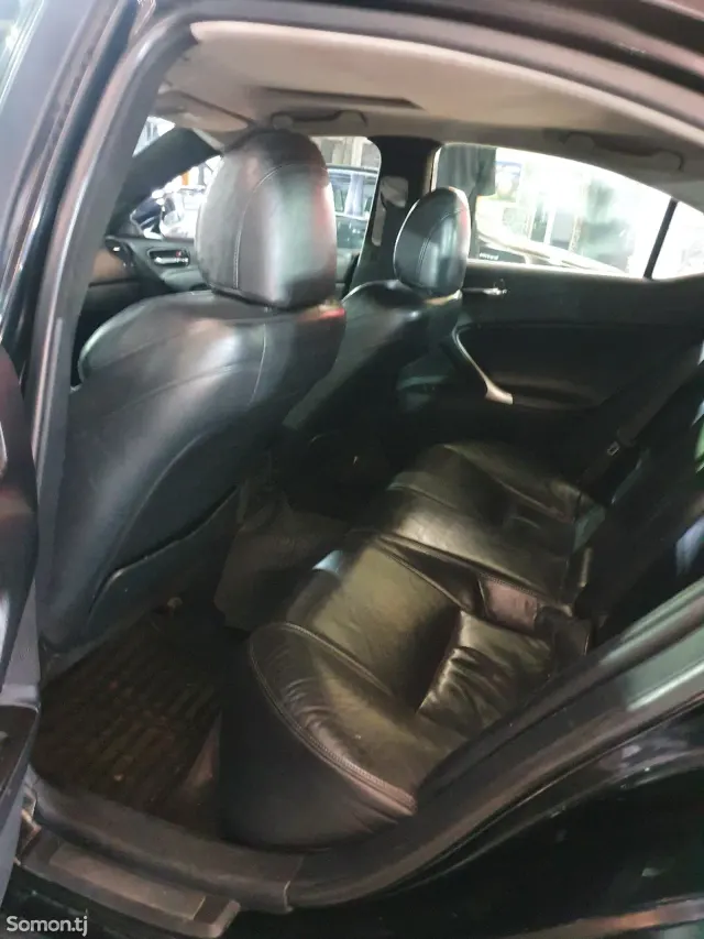 Lexus IS series 2007 · 2.5 AT
