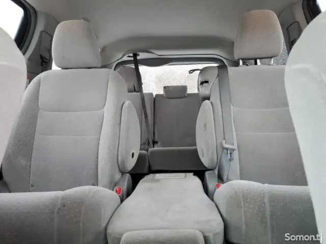 Toyota Sienna 2014 · 3.5 AT