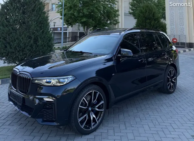 BMW X7 2021 · 4.0 AT