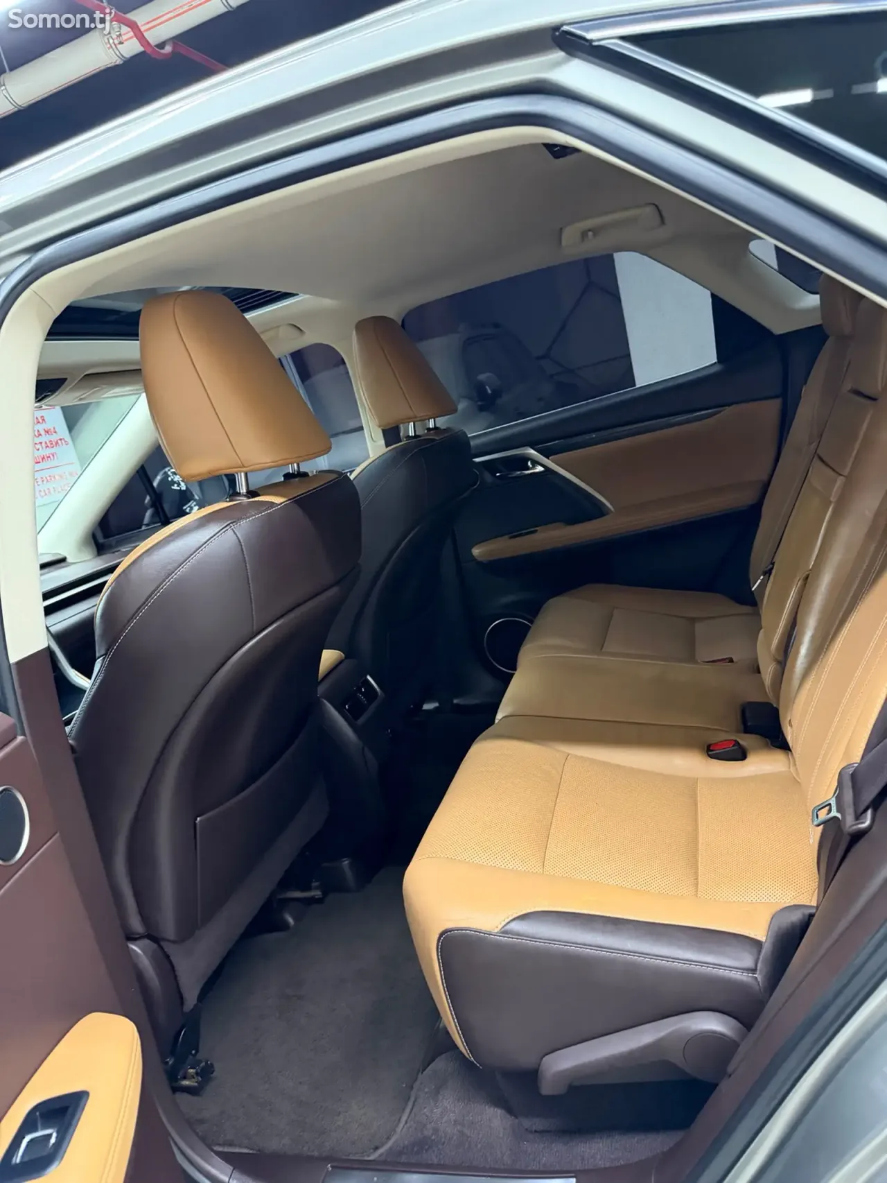 Lexus RX series 2017 · 3.5 AT