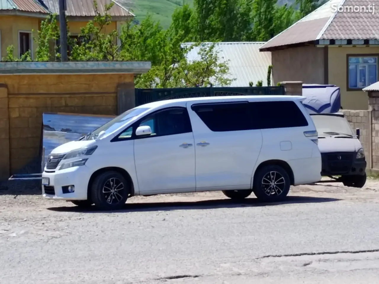 Toyota Vellfire 2008 · 2.4 AT