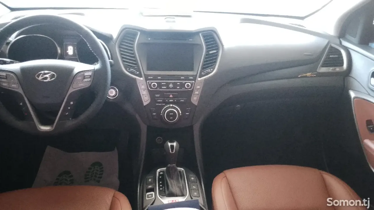 Hyundai Santa Fe 2015 · 2.2 AT