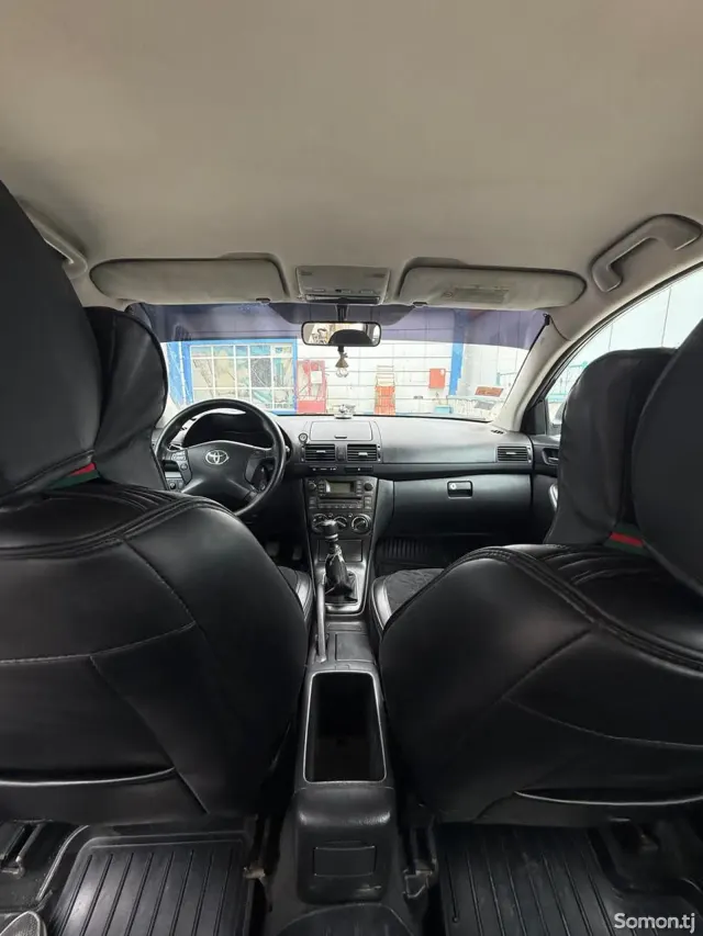 Toyota Avensis 2007 · 2.0 MT