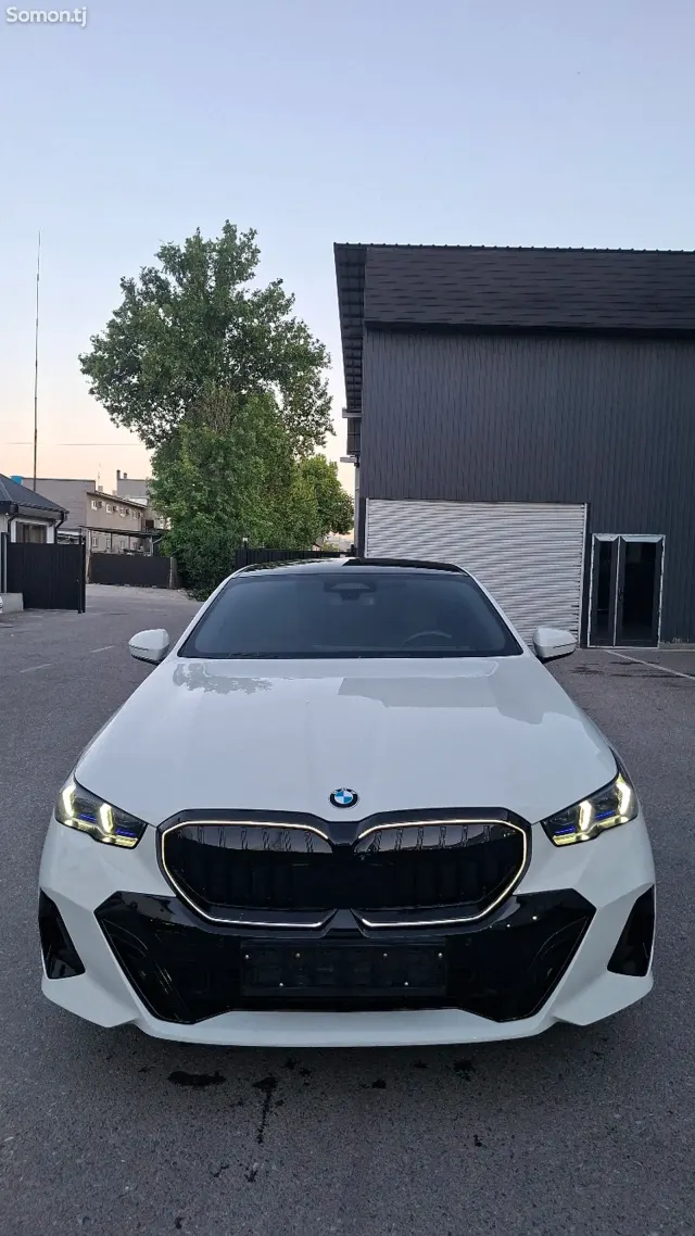 BMW 5 series 2024 · 2.3 AT