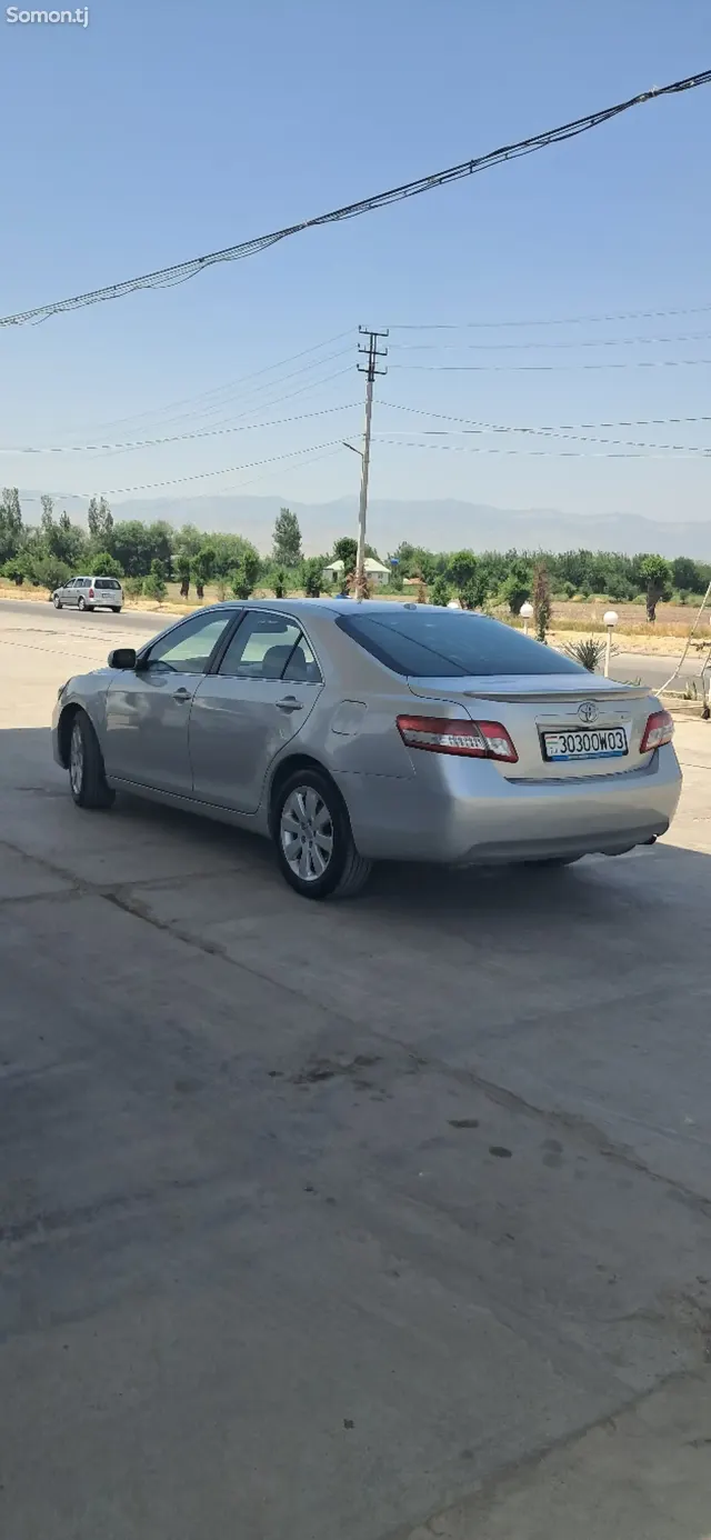 Toyota Camry 2010 · 2.5 AT