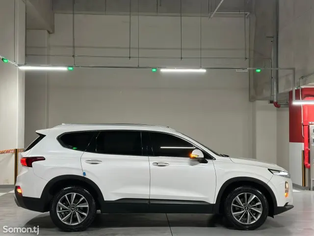 Hyundai Santa Fe 2018 · 2.0 AT