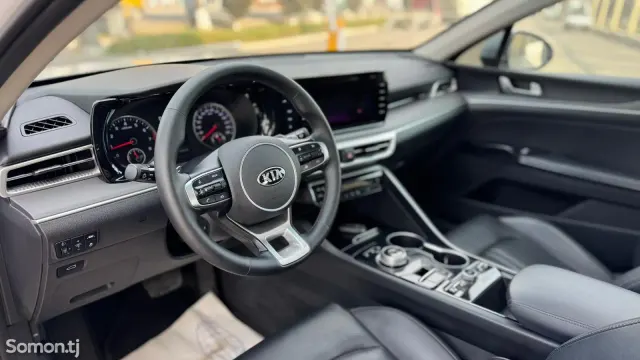Kia K5 2020 · 2.0 AT