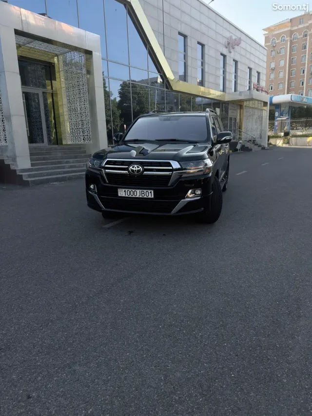 Toyota Land Cruiser 2016 · 4.7 AT