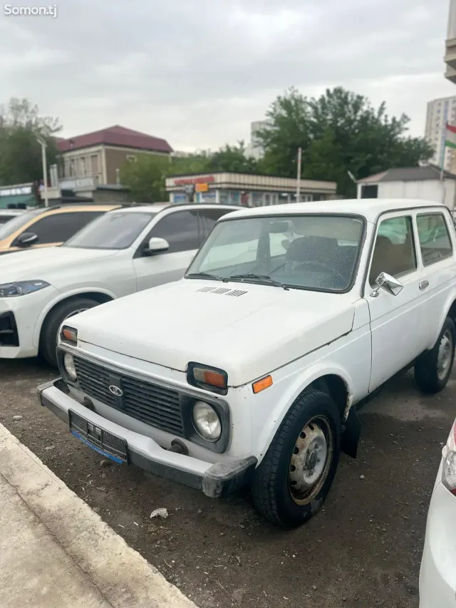 Lada (ВАЗ) Нива 2009 · 1.7 MT