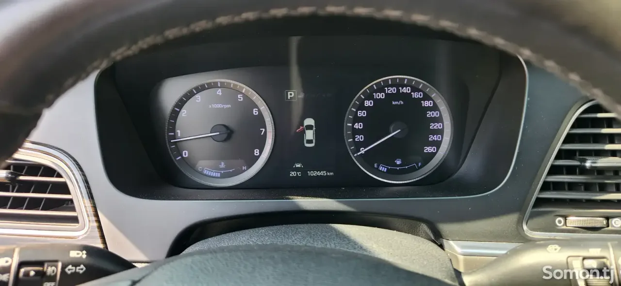 Hyundai Sonata 2016 · 2.0 AT
