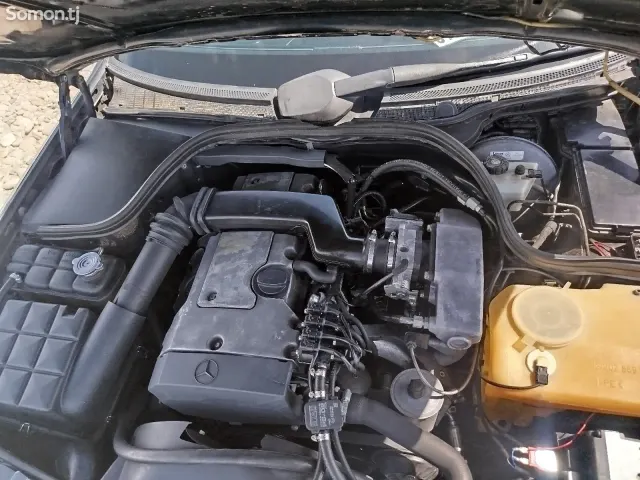 Mercedes-Benz C class 1995 · 1.8 MT
