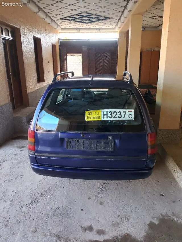 Opel Astra F 1996 · 1.6 MT