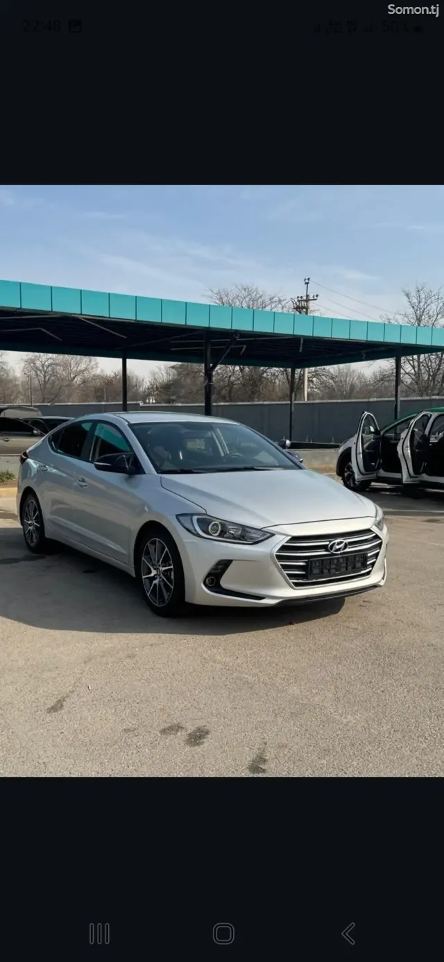 Hyundai Avante 2015 · 1.6 AT