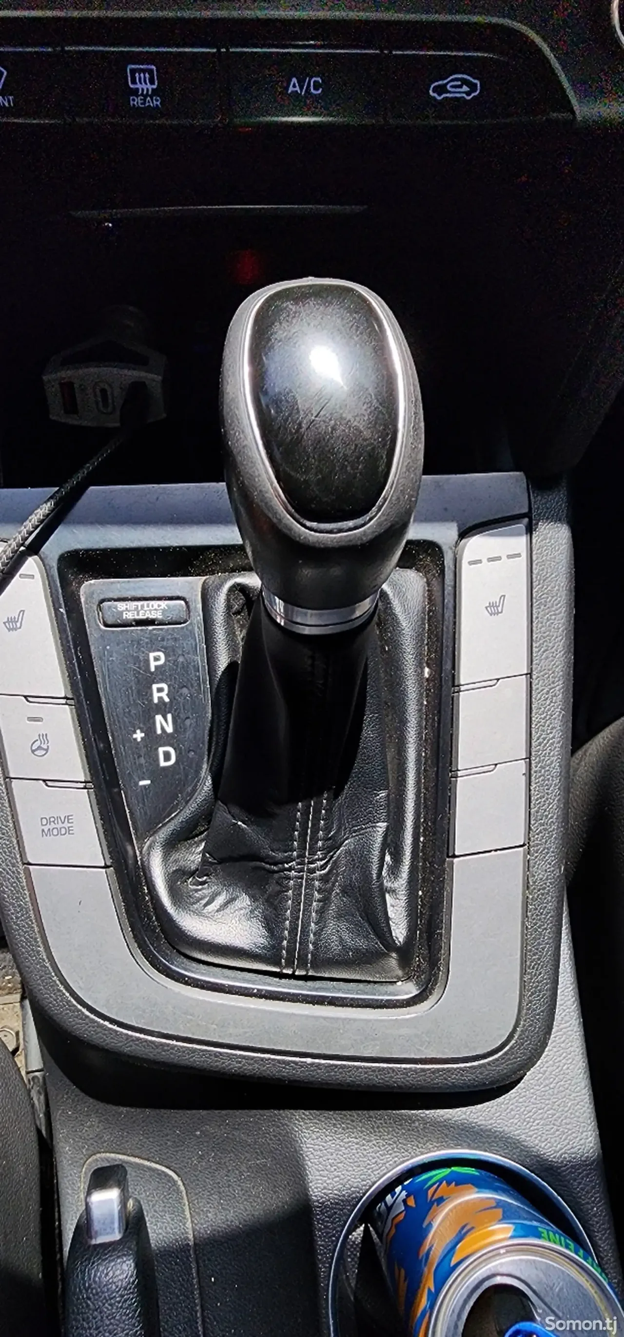 Hyundai Elantra 2017 · 2.0 AT