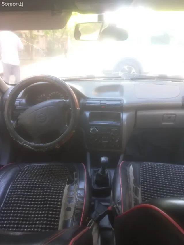 Opel Astra F 1995 · 1.6 MT