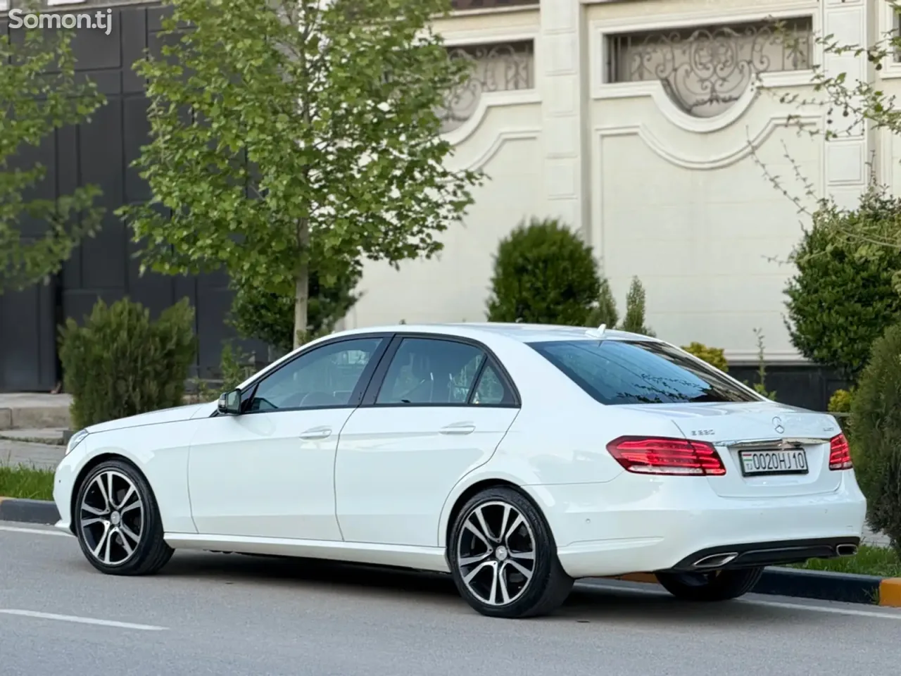 Mercedes-Benz E class 2015 · 2.2 AT