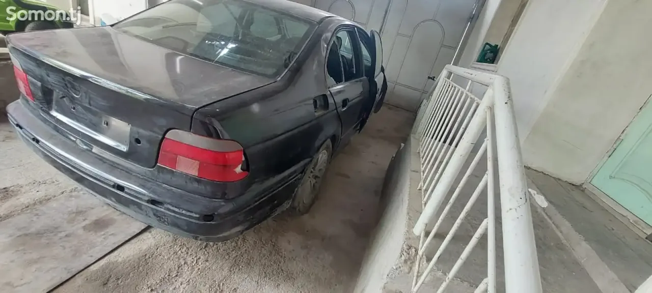 BMW 5 series 2001 · 2.5 AT