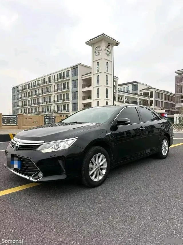 Toyota Camry 2017 · 2.5 AT