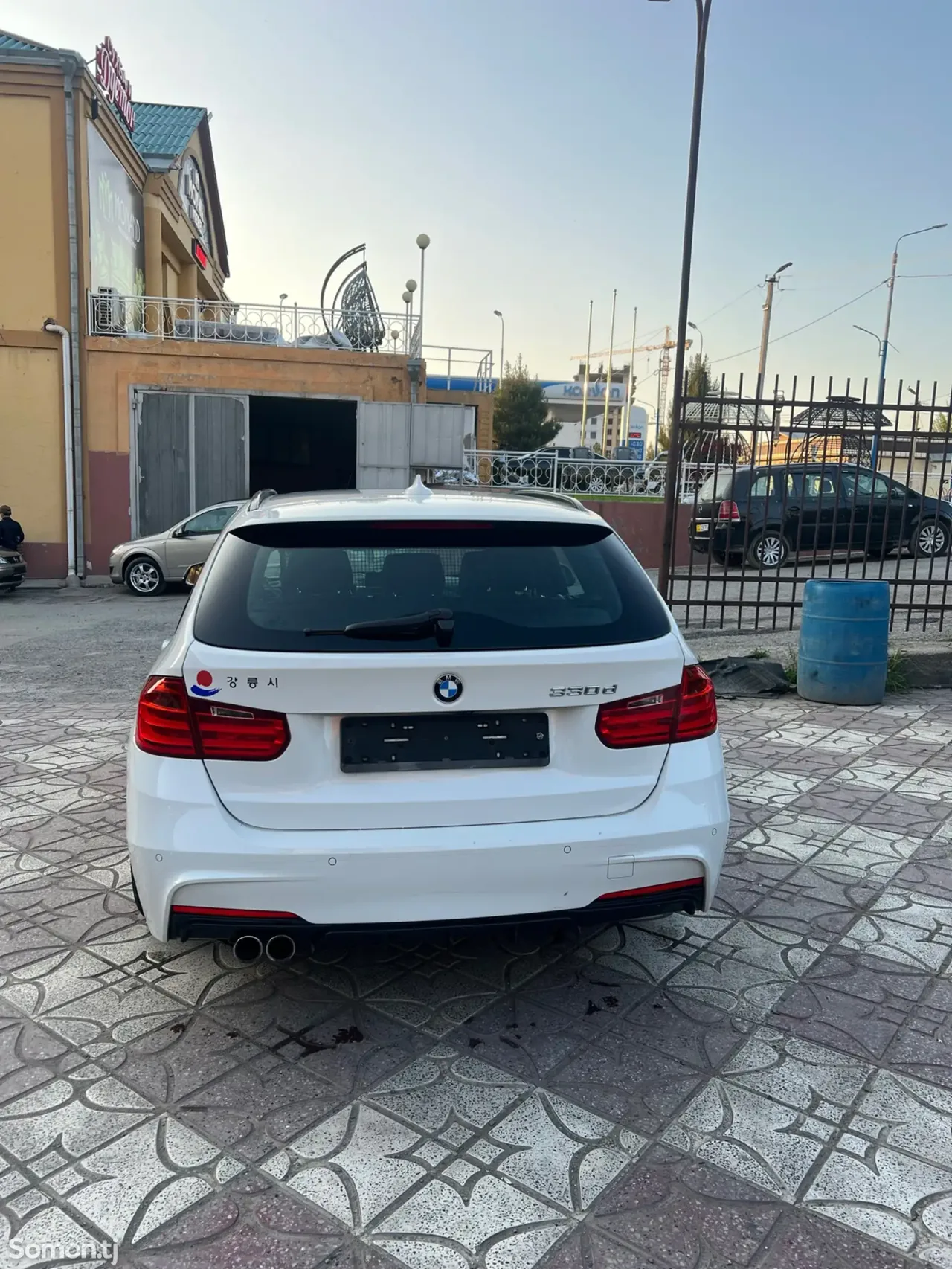 BMW M3 2015 · 2.0 AT