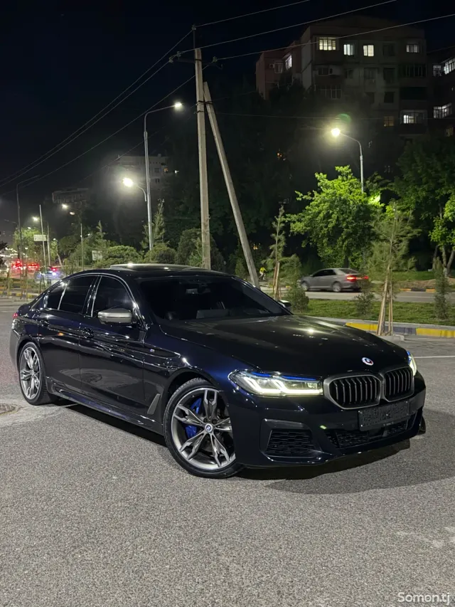 BMW 5 series 2023 · 4.4 AT