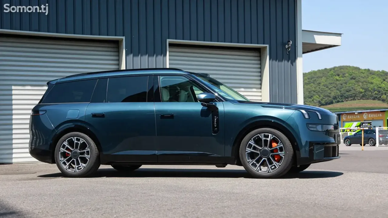 Lynk & Co Другая модель 2026 · AT