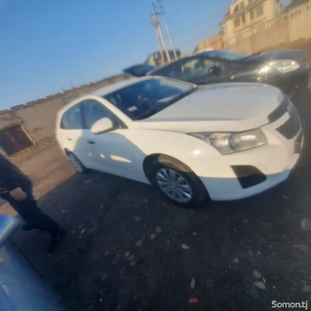 Chevrolet Cruze 2014 · 1.8 MT