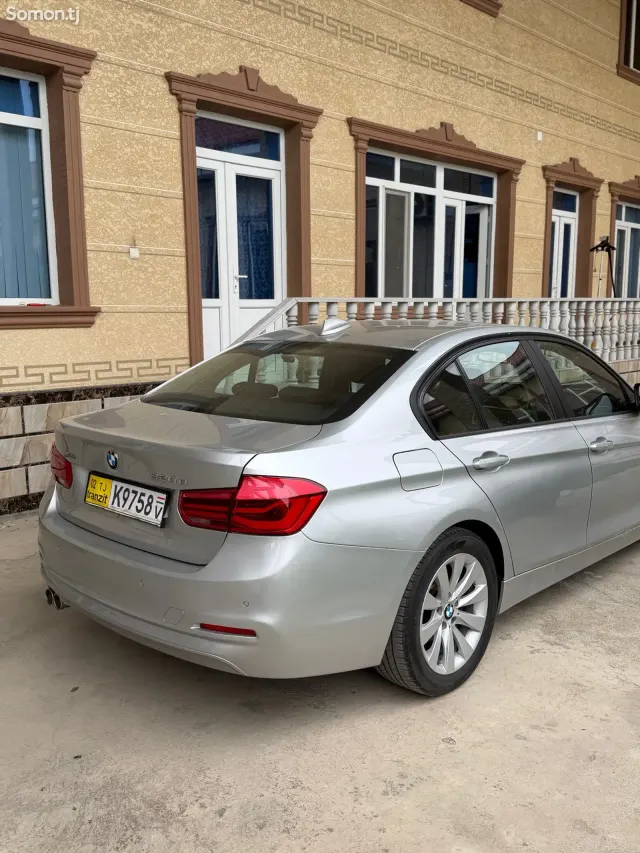 BMW 3 series 2015 · 2.0 AT