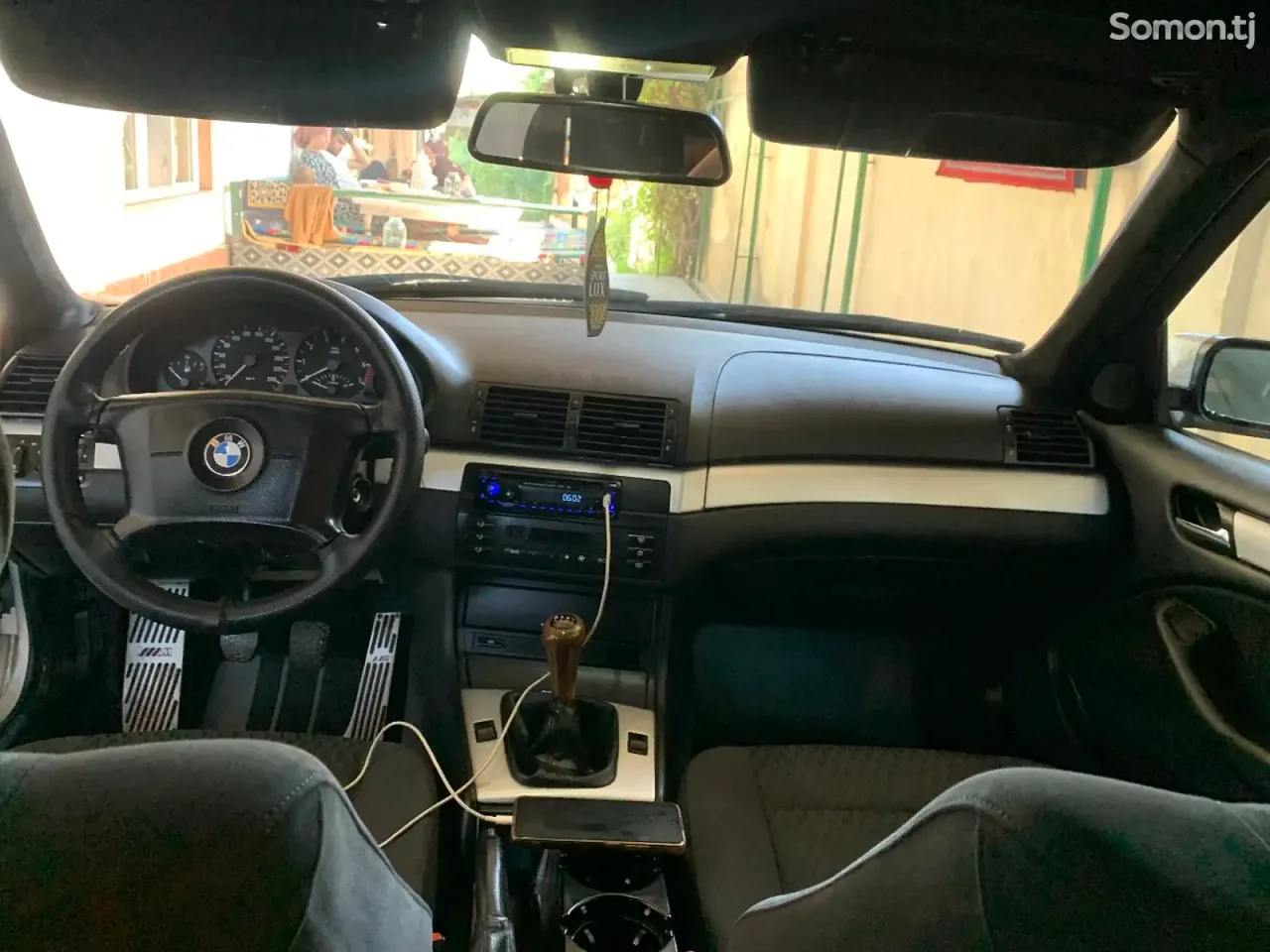 BMW 3 series 2002 · 1.8 MT
