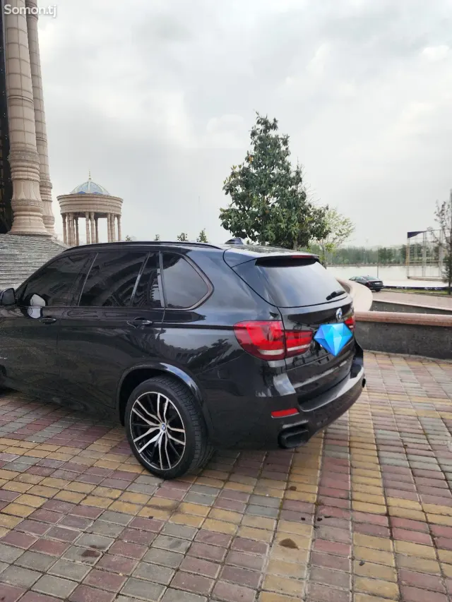 BMW X5 2015 · 3.5 AT