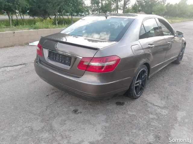 Mercedes-Benz E class 2012 · 2.0 AT