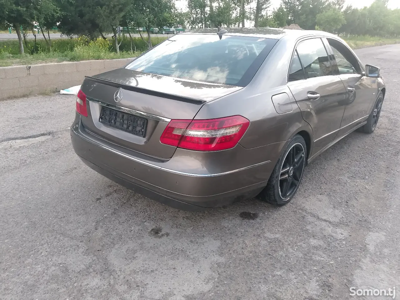 Mercedes-Benz E class 2012 · 2.0 AT