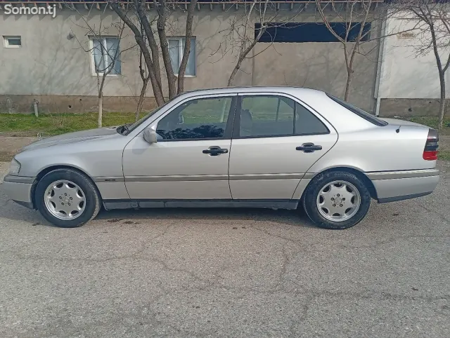 Mercedes-Benz C class 1994 · 1.8 AT