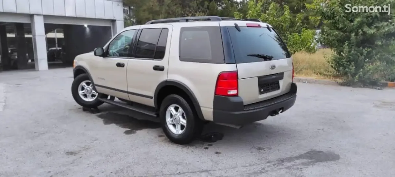 Ford Explorer 2005 · 4.0 AT