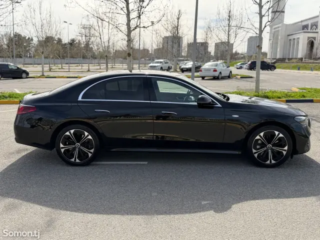 Mercedes-Benz E class 2025 · 3.0 AT