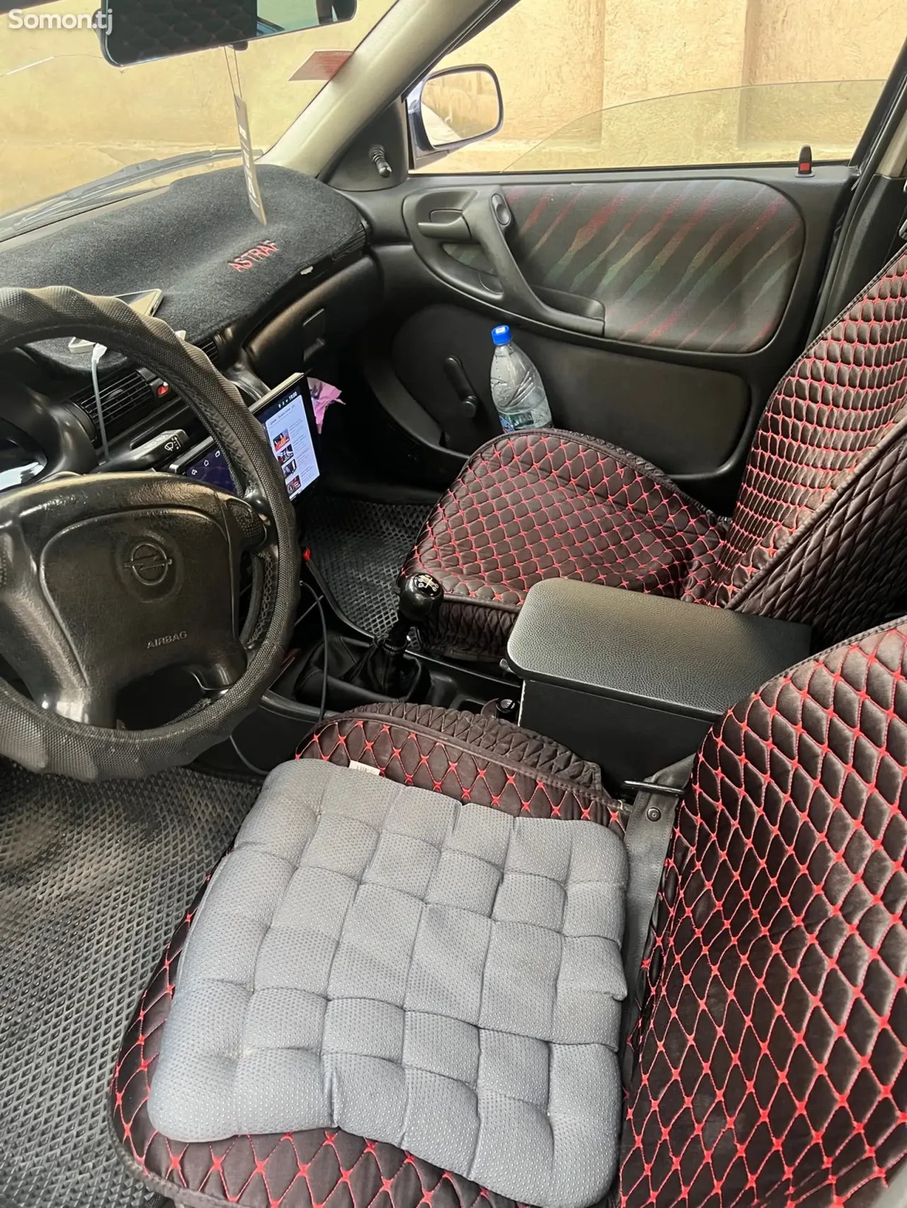 Opel Astra F 1995 · 1.6 MT