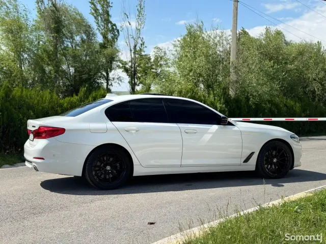 BMW 5 series 2018 · 2.0 AT