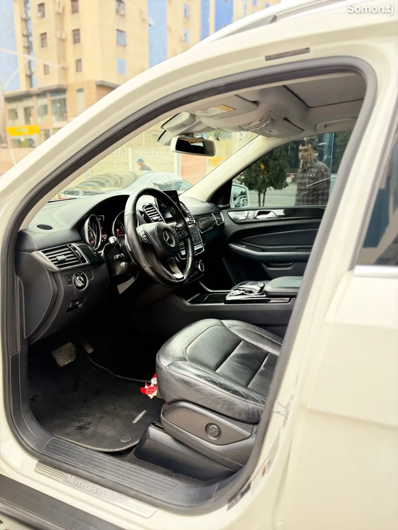 Mercedes-Benz GLS 2017 · 3.5 AT