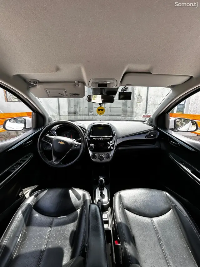 Chevrolet Spark 2016 · 1.3 AT