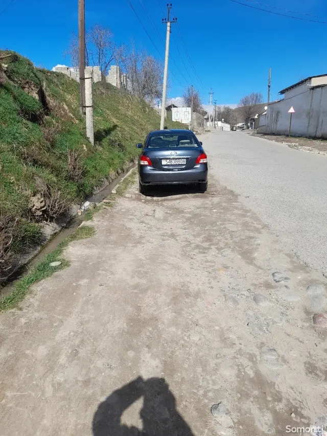 Toyota Belta 2006 · 1.3 AT