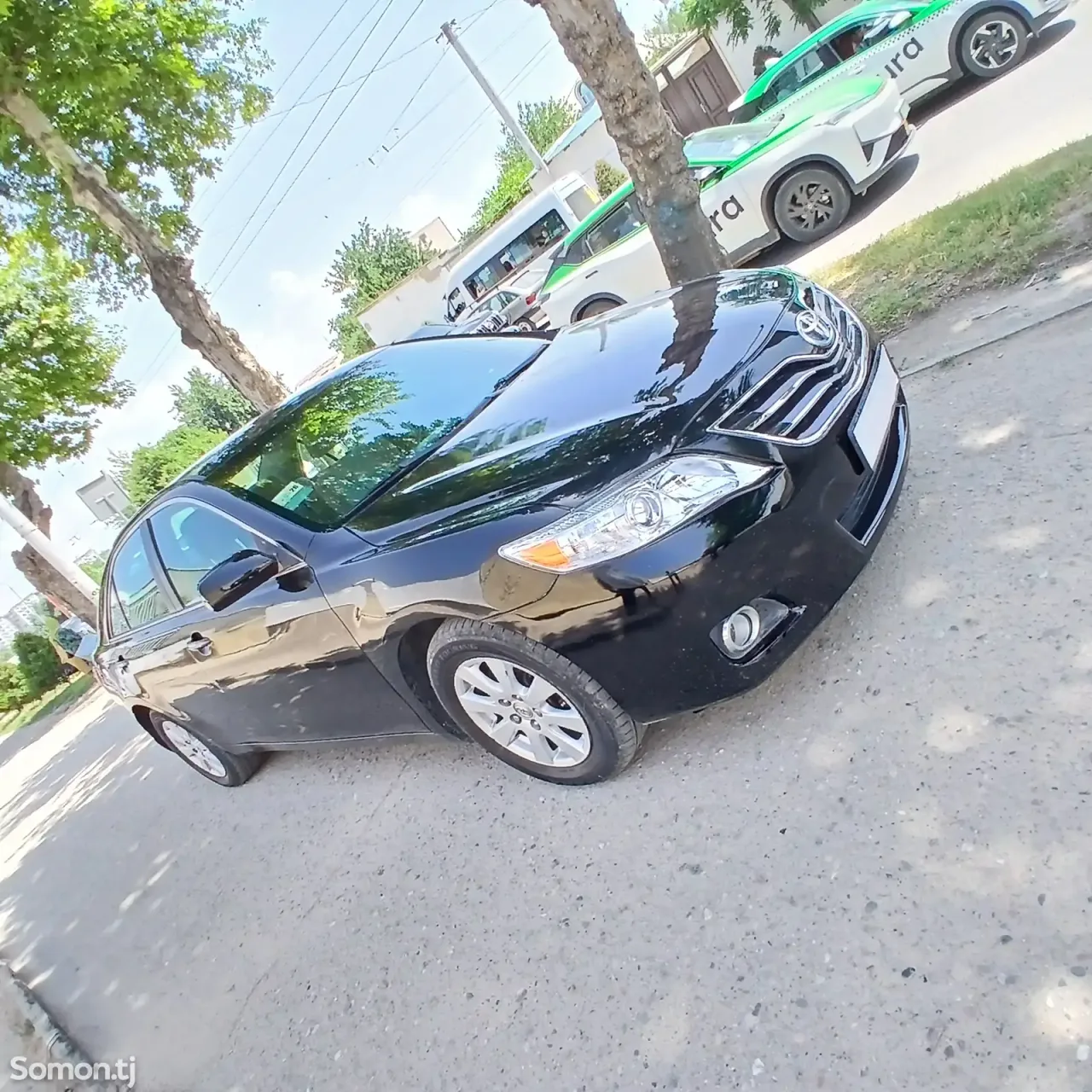 Toyota Camry 2010 · 2.5 MT