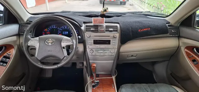 Toyota Camry 2010 · 3.5 AT