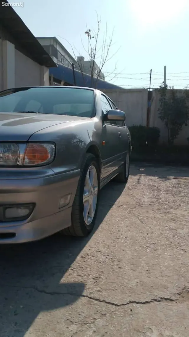 Nissan Maxima 1998 · 3.0 AT